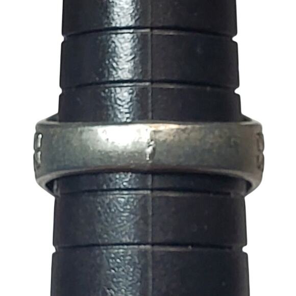 Silver Tone Ring Sz 8 Unsigned Red Rhinestone Cabochon Floral - Picture 4 of 5